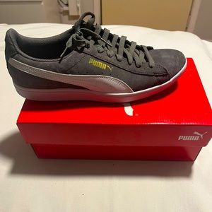 Puma Ladies Vikky shoes